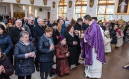 Uroczystość wręczenia medalu Reipublicae Memoriae Meritum, pośmiertnie ks. Marianowi Ofiarze