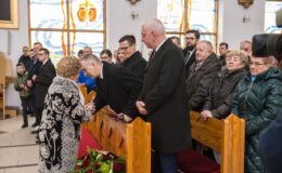 Uroczystość wręczenia medalu Reipublicae Memoriae Meritum, pośmiertnie ks. Marianowi Ofiarze