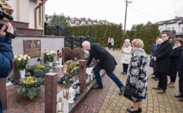 Uroczystość wręczenia medalu Reipublicae Memoriae Meritum, pośmiertnie ks. Marianowi Ofiarze
