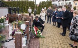 Uroczystość wręczenia medalu Reipublicae Memoriae Meritum, pośmiertnie ks. Marianowi Ofiarze