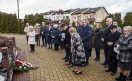Uroczystość wręczenia medalu Reipublicae Memoriae Meritum, pośmiertnie ks. Marianowi Ofiarze