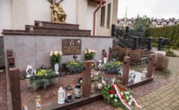 Uroczystość wręczenia medalu Reipublicae Memoriae Meritum, pośmiertnie ks. Marianowi Ofiarze