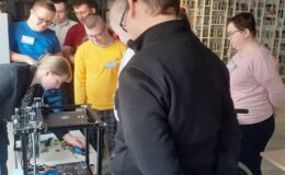 W bibliotece szkolimy też komputerowo