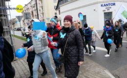 Niebieski Spacer dla Autyzmu