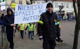 Niebieski Spacer dla Autyzmu