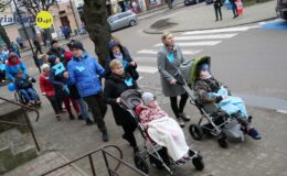 Niebieski Spacer dla Autyzmu