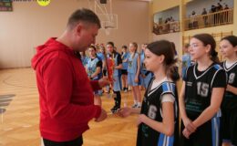 Turniej Minikoszykówki Dziewcząt wygrała drużyna z „Czwórki”