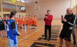 Turniej Minikoszykówki Dziewcząt wygrała drużyna z „Czwórki”