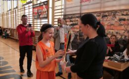 Turniej Minikoszykówki Dziewcząt wygrała drużyna z „Czwórki”