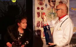 Spektakl kabaretowy „Zdrowia, zdrowia i jeszcze raz pieniędzy” w MDK w Działdowie