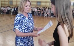 Pożegnań nadszedł czas – ósmoklasiści z SP nr 4 opuścili mury swojej szkoły