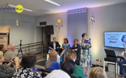 Boso i poetycko – promocja tomiku wierszy Iwony Misiopeckiej w bibliotece
