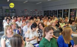 Boso i poetycko – promocja tomiku wierszy Iwony Misiopeckiej w bibliotece