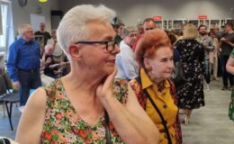 Boso i poetycko – promocja tomiku wierszy Iwony Misiopeckiej w bibliotece