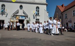 Procesja Bożego Ciała. Parafia pw. Podwyższenia Krzyża Świętego w Działdowie