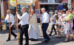 Procesja Bożego Ciała. Parafia pw. Podwyższenia Krzyża Świętego w Działdowie