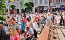 Procesja Bożego Ciała. Parafia pw. Podwyższenia Krzyża Świętego w Działdowie