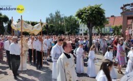 Procesja Bożego Ciała. Parafia pw. Podwyższenia Krzyża Świętego w Działdowie