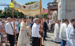 Procesja Bożego Ciała. Parafia pw. Podwyższenia Krzyża Świętego w Działdowie