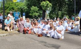 Procesja Bożego Ciała. Parafia pw. Podwyższenia Krzyża Świętego w Działdowie