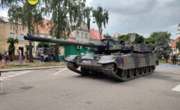 Fotorelacja z przyjazdu sprzętu wojskowego i próby promocji podoficerskiej – ”Nowoczesne wojsko bezpieczna Ojczyzna”