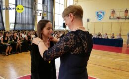 Żegnaj szkoło – zakończenie roku klas ósmych w SP nr 3