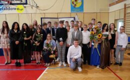 Żegnaj szkoło – zakończenie roku klas ósmych w SP nr 3