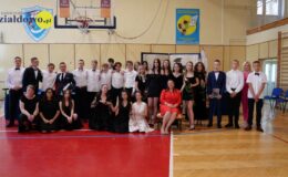 Żegnaj szkoło – zakończenie roku klas ósmych w SP nr 3