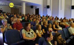 Magiczna podróż po świecie dziecięcej wyobraźni. Przedstawienia „Przygoda Stracha na Wróble” i „Delicja” w MDK w Działdowie