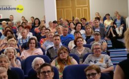 To była sztuka, która „nie pozwala zasnąć” -„Między nami dobrze jest”