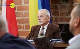 Burmistrz Grzegorz Mrowiński otrzymał votum zaufania i absolutorium