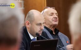 Burmistrz Grzegorz Mrowiński otrzymał votum zaufania i absolutorium
