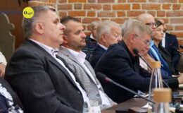 Burmistrz Grzegorz Mrowiński otrzymał votum zaufania i absolutorium