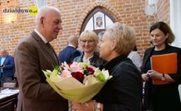 Burmistrz Grzegorz Mrowiński otrzymał votum zaufania i absolutorium