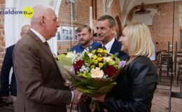 Burmistrz Grzegorz Mrowiński otrzymał votum zaufania i absolutorium