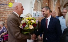Burmistrz Grzegorz Mrowiński otrzymał votum zaufania i absolutorium