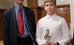Niech muzyka nadal rozbrzmiewa w Waszych sercach – koncert absolwentów PSM w Działdowie