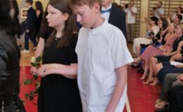 Żegnaj szkoło – zakończenie roku klas ósmych w SP nr 3
