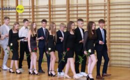 Żegnaj szkoło – zakończenie roku klas ósmych w SP nr 3