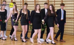 Żegnaj szkoło – zakończenie roku klas ósmych w SP nr 3