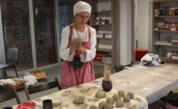 Potrawka z ogonów bobra i miseczki z gliny – pierwsza odsłona „Wakacji w Muzeum”