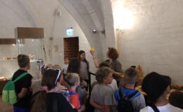 Potrawka z ogonów bobra i miseczki z gliny – pierwsza odsłona „Wakacji w Muzeum”