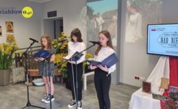 Wspólne czytanie „Nad Niemnem” w ramach akcji Narodowego Czytania