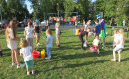 Moc atrakcji na zakończenie wakacji  – w bibliotece