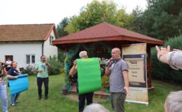 Wrześniowy upalny Piknik Literacki w Drzazgach