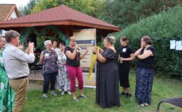 Wrześniowy upalny Piknik Literacki w Drzazgach