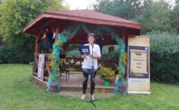 Wrześniowy upalny Piknik Literacki w Drzazgach