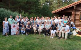 Wrześniowy upalny Piknik Literacki w Drzazgach