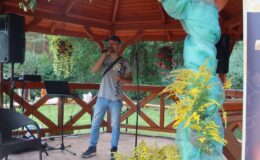 Wrześniowy upalny Piknik Literacki w Drzazgach
