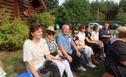 Wrześniowy upalny Piknik Literacki w Drzazgach